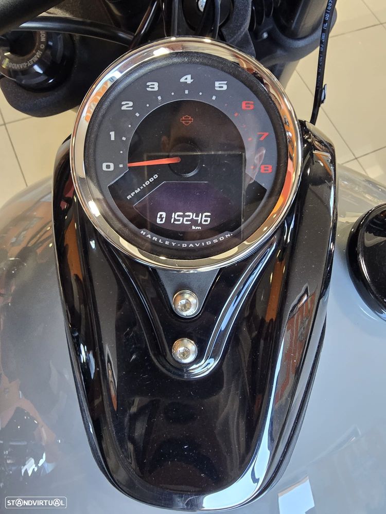 Harley-Davidson Softail FAT BOB 114 - 7
