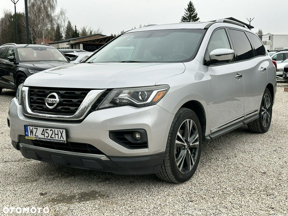 Nissan Pathfinder - 4