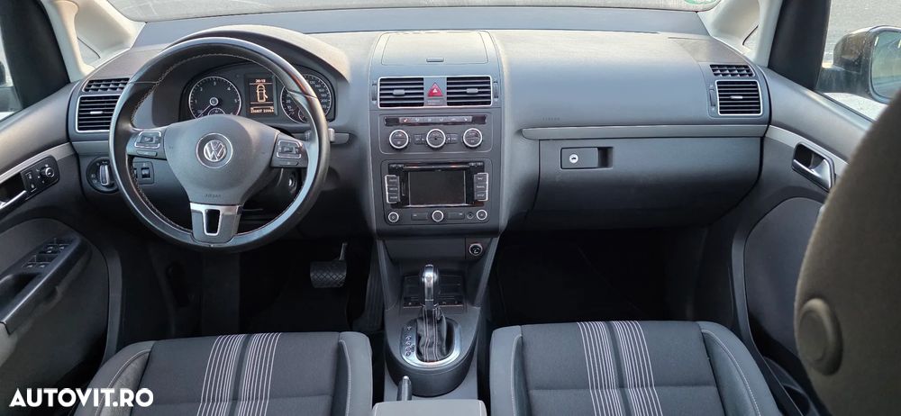 Volkswagen Touran 2.0 TDI DPF DSG MATCH - 5