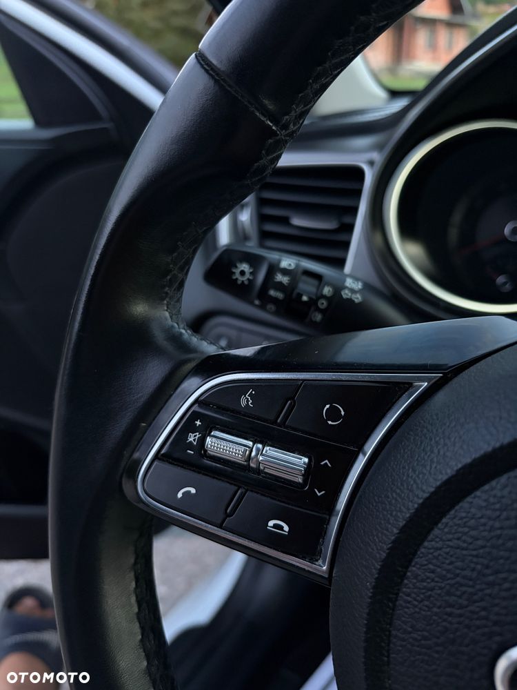 Kia Ceed 1.4 L Business Line - 34