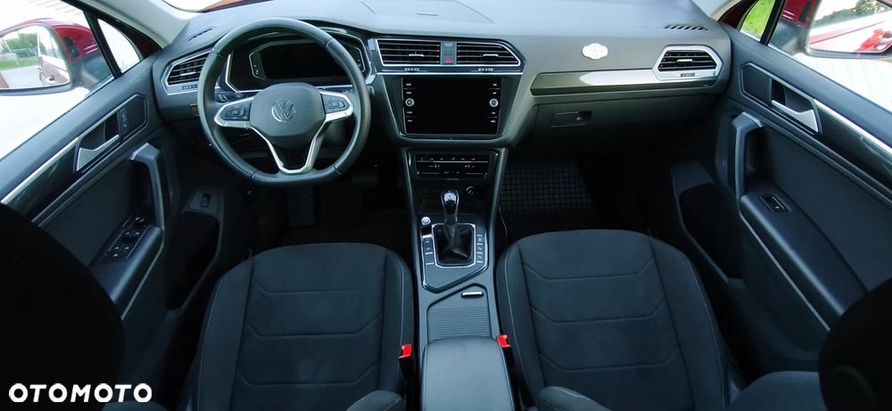 Volkswagen Tiguan - 16