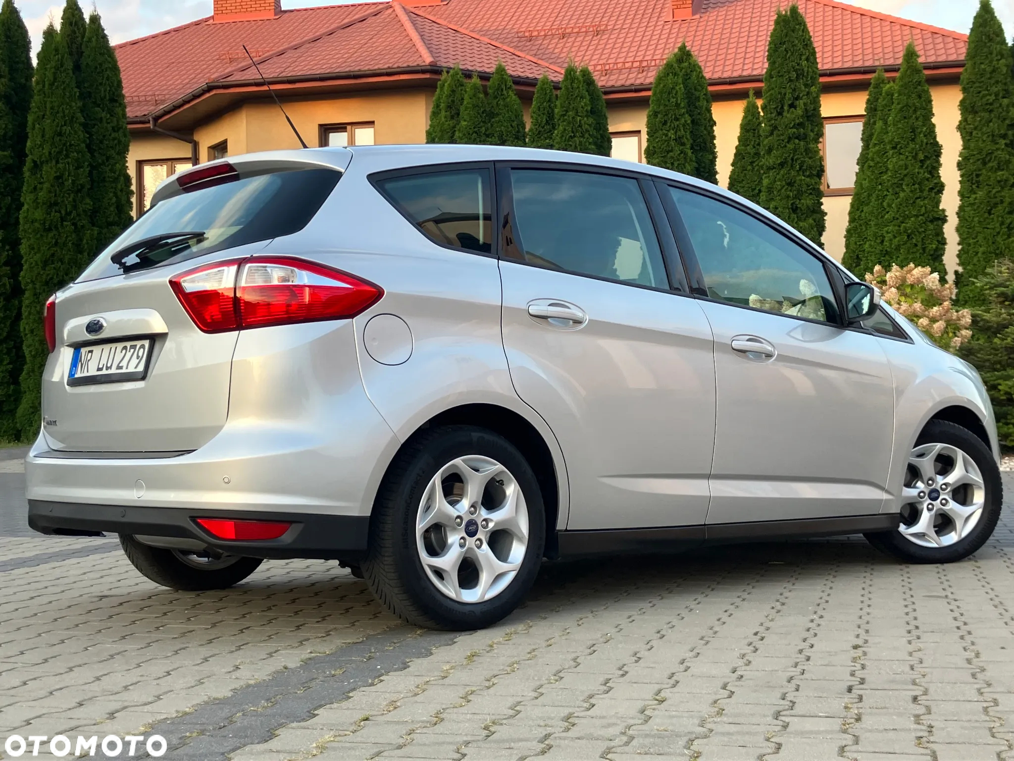 Ford C-MAX 1.6 Ti-VCT SYNC Edition - 9