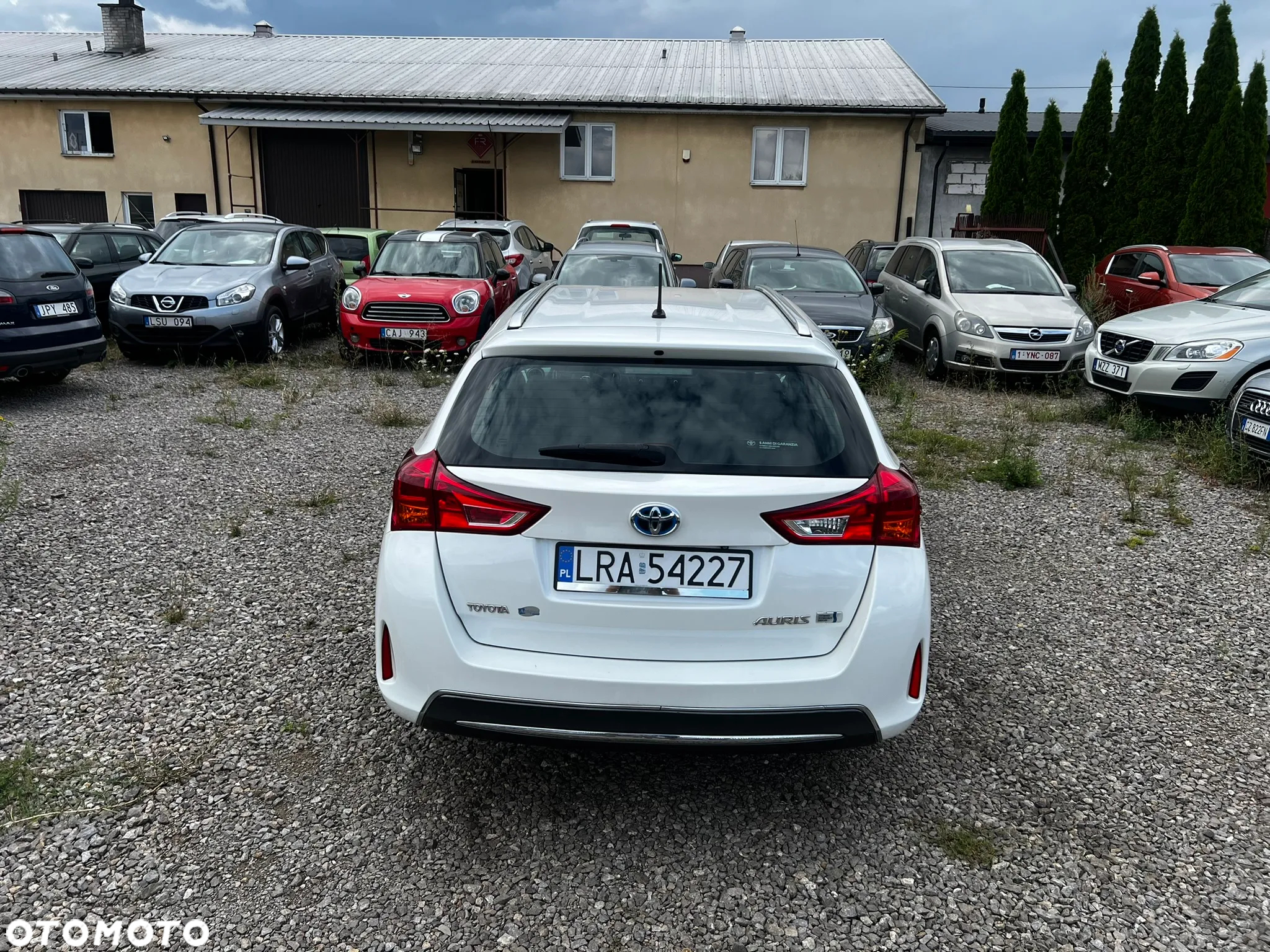 Toyota Auris 1.8 VVT-i Hybrid Automatik Touring Sports Design Edition - 10