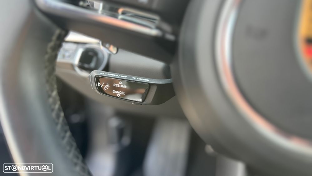 Porsche Panamera Sport Turismo 4 E-Hybrid - 36