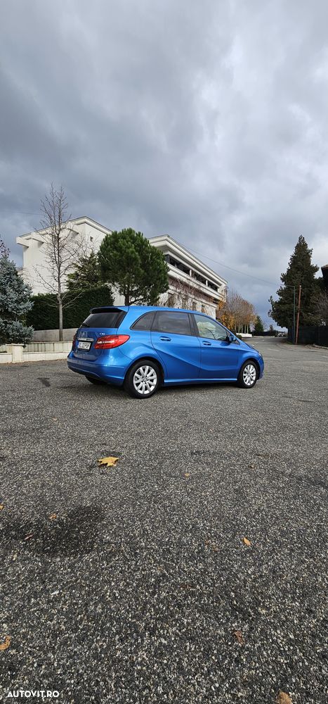 Mercedes-Benz B - 4
