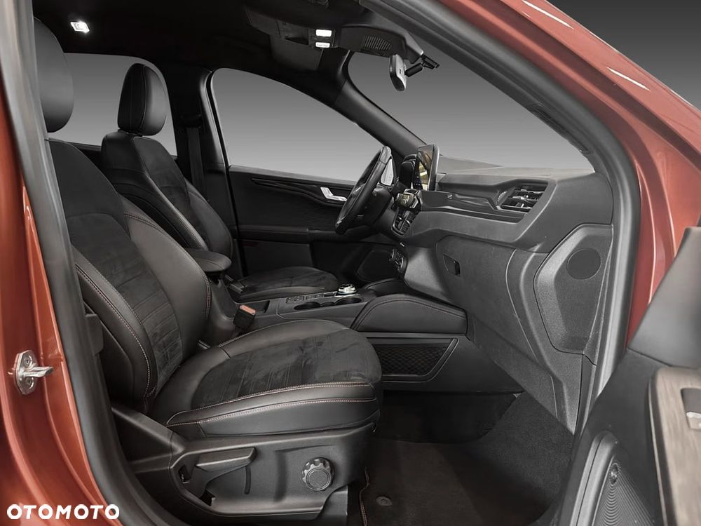 Ford Kuga 2.5 Duratec PHEV ST-LINE X - 18