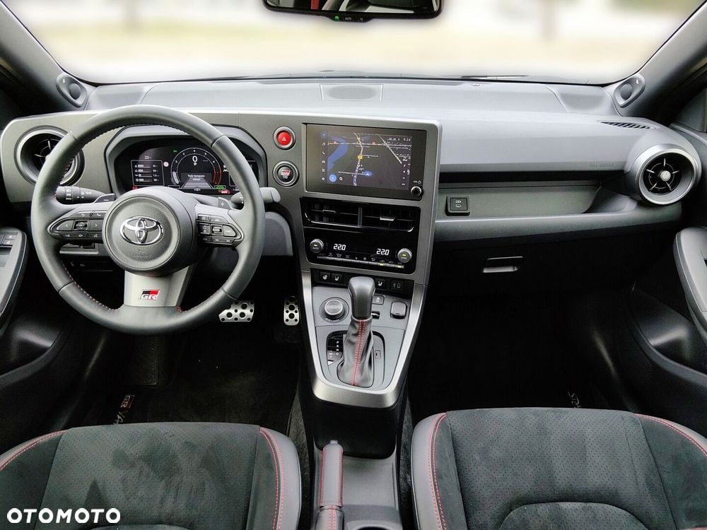 Toyota Yaris - 11