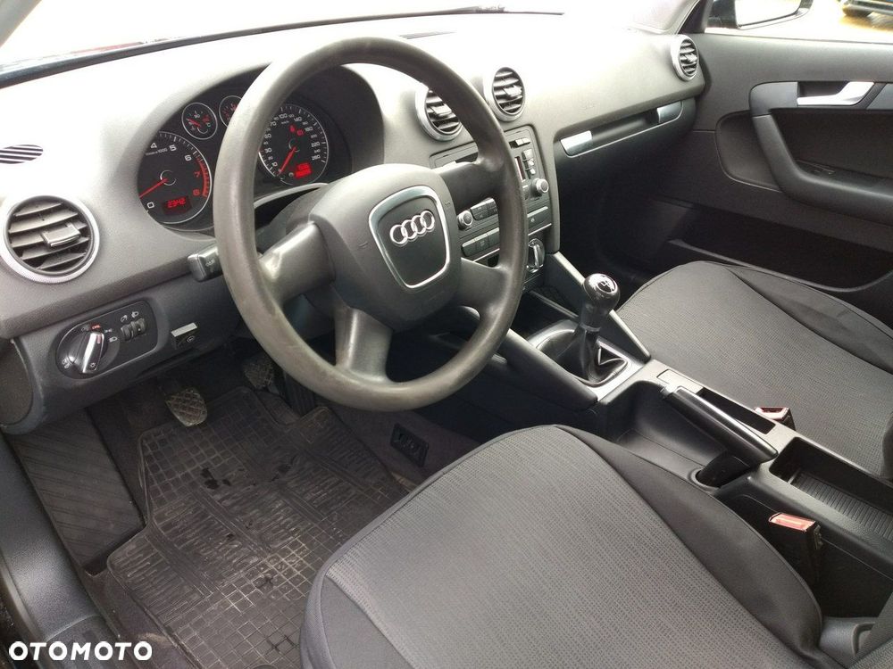 Audi A3 Sportback - 8