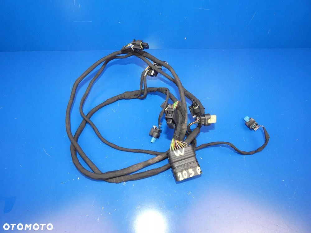 MERCEDES C KLASA W205 WIĄZKA ZDERZAKA CZUJNIKÓW PARKOWANIA PRZÓD - 1