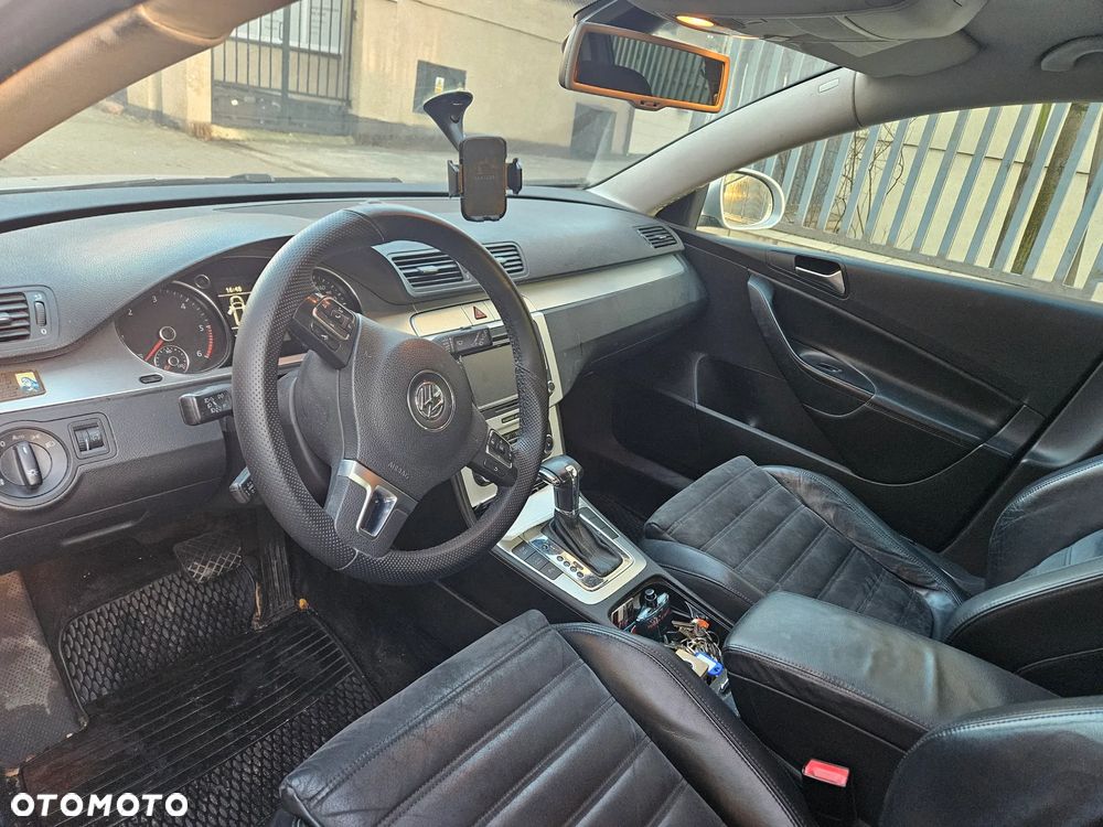 Volkswagen Passat 2.0 TDI DPF Highline DSG - 4