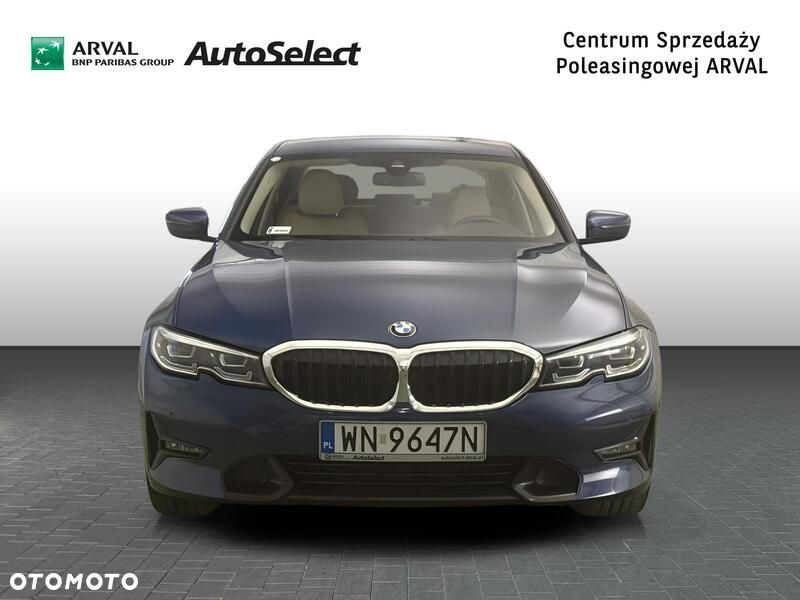 BMW Seria 3 318i - 10