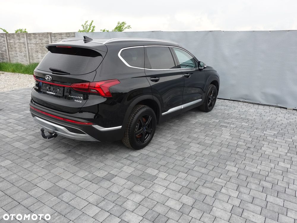 Hyundai Santa Fe 1.6 HEV 2WD Trend - 4