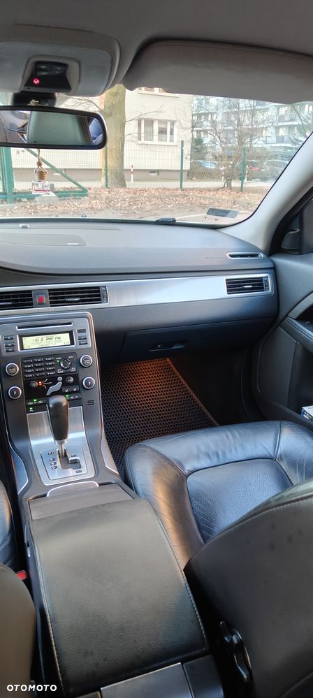 Volvo V70 D3 Geartronic Momentum - 16