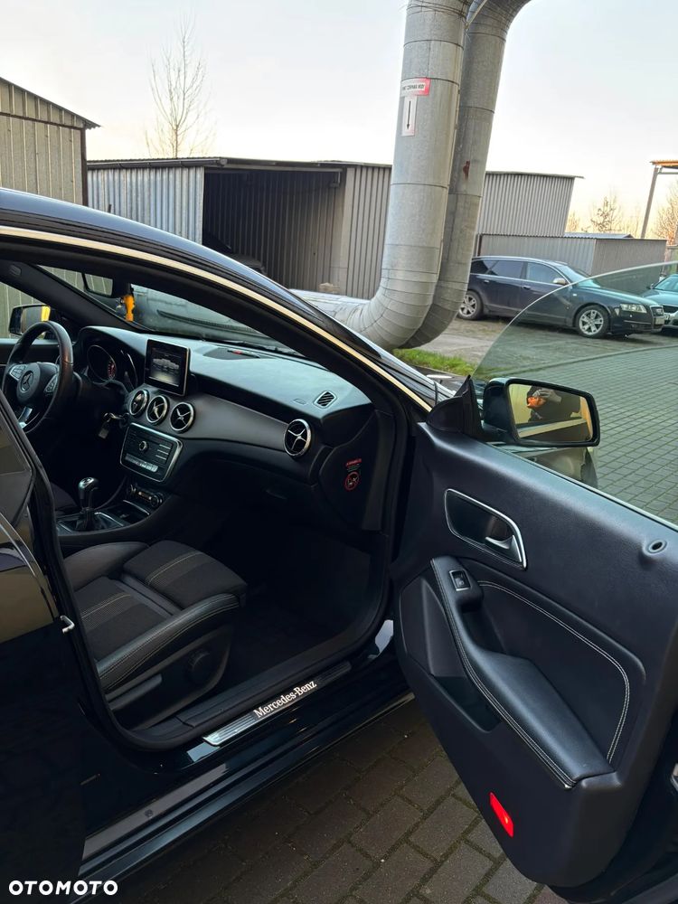 Mercedes-Benz CLA 200 (CDI) d - 16