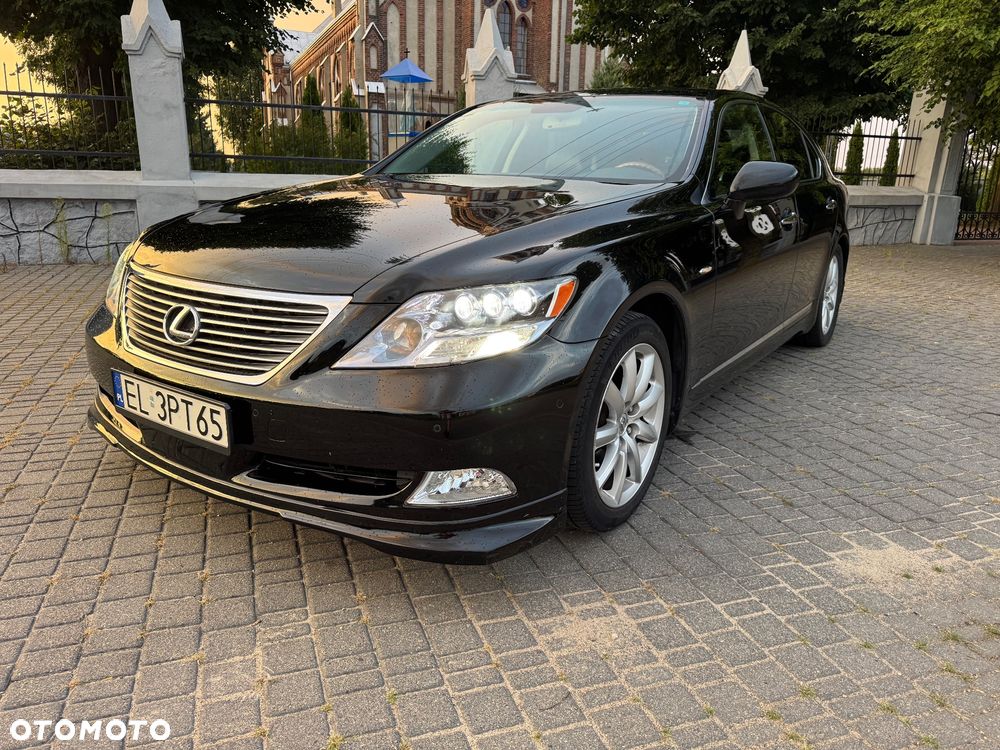 Lexus LS 460 Elite - 2