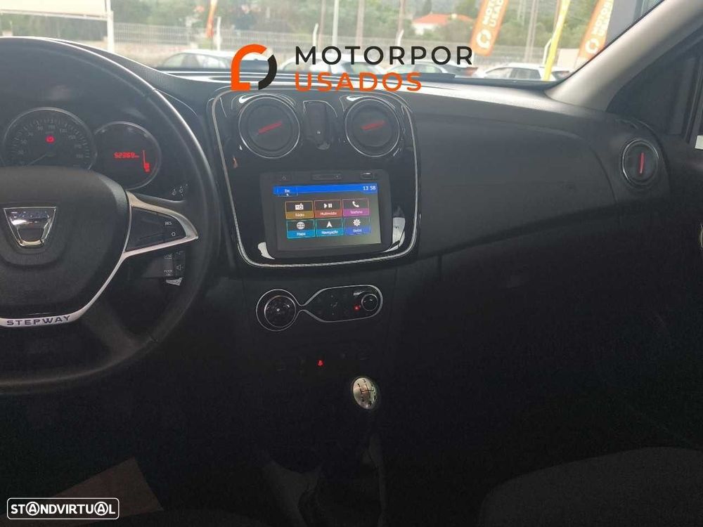 Dacia Sandero 0.9 TCe Stepway - 16
