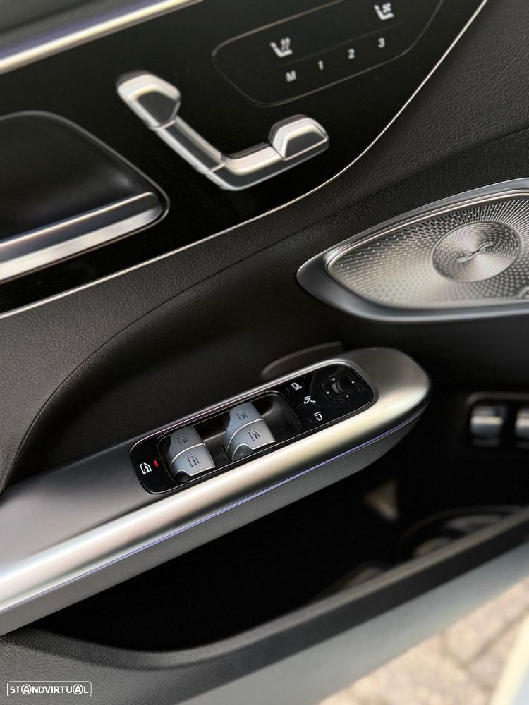 Mercedes-Benz C 300 e AMG Line - 32