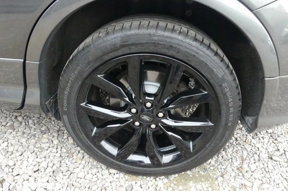 Ford Kuga 2.0 TDCi FWD ST-Line - 28