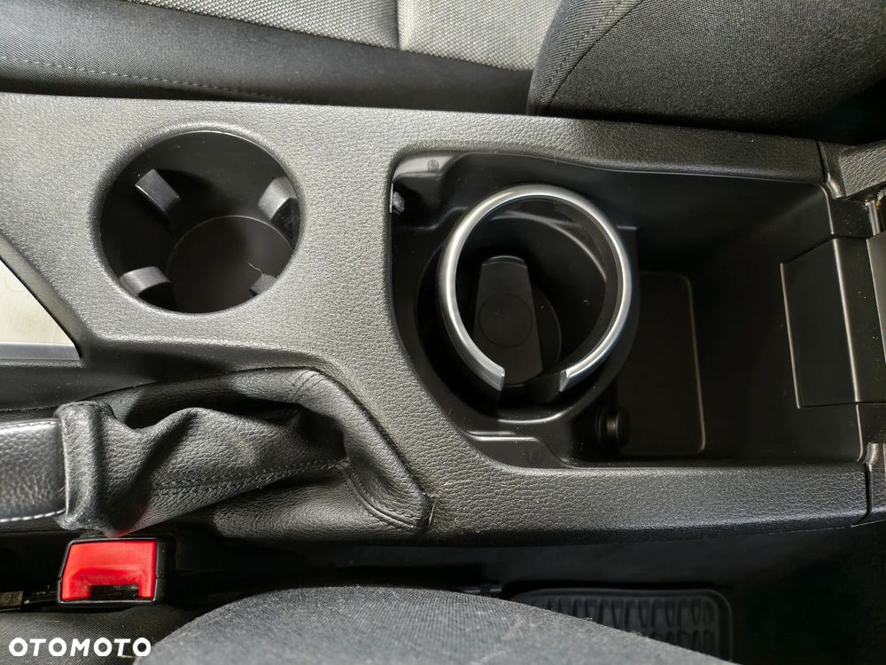BMW X1 sDrive18d - 28