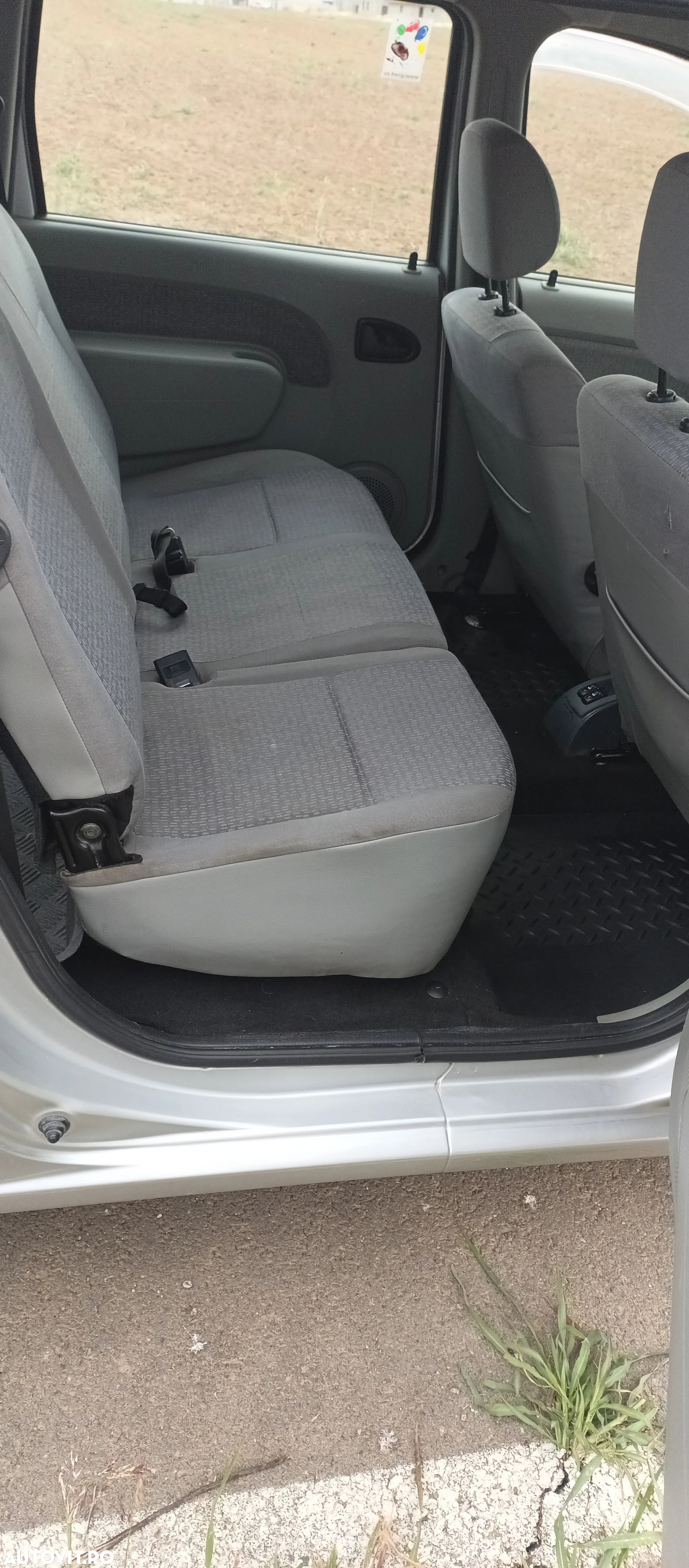 Dacia Logan MCV K90 1.6 16v Laureate - 13