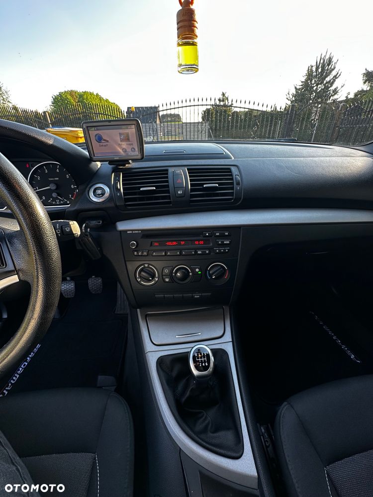 BMW Seria 1 118i - 15