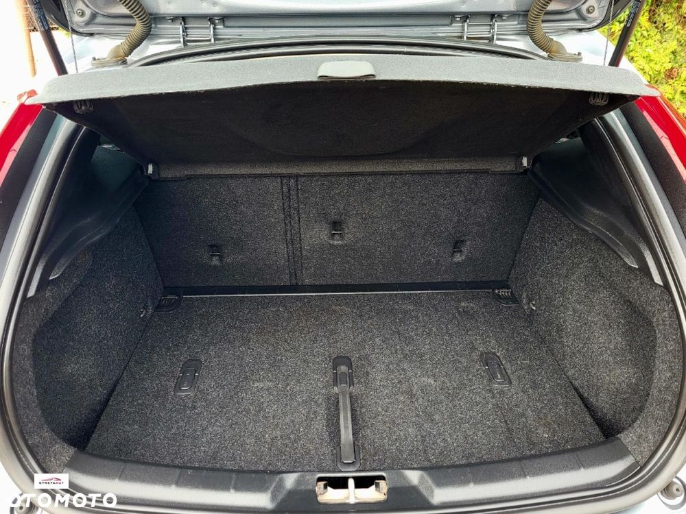 Volvo V40 - 19
