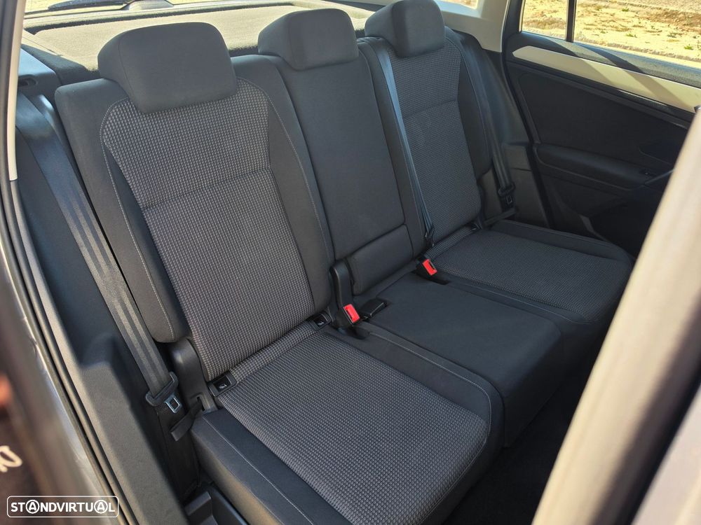 VW Tiguan 1.6 TDI Tech - 31
