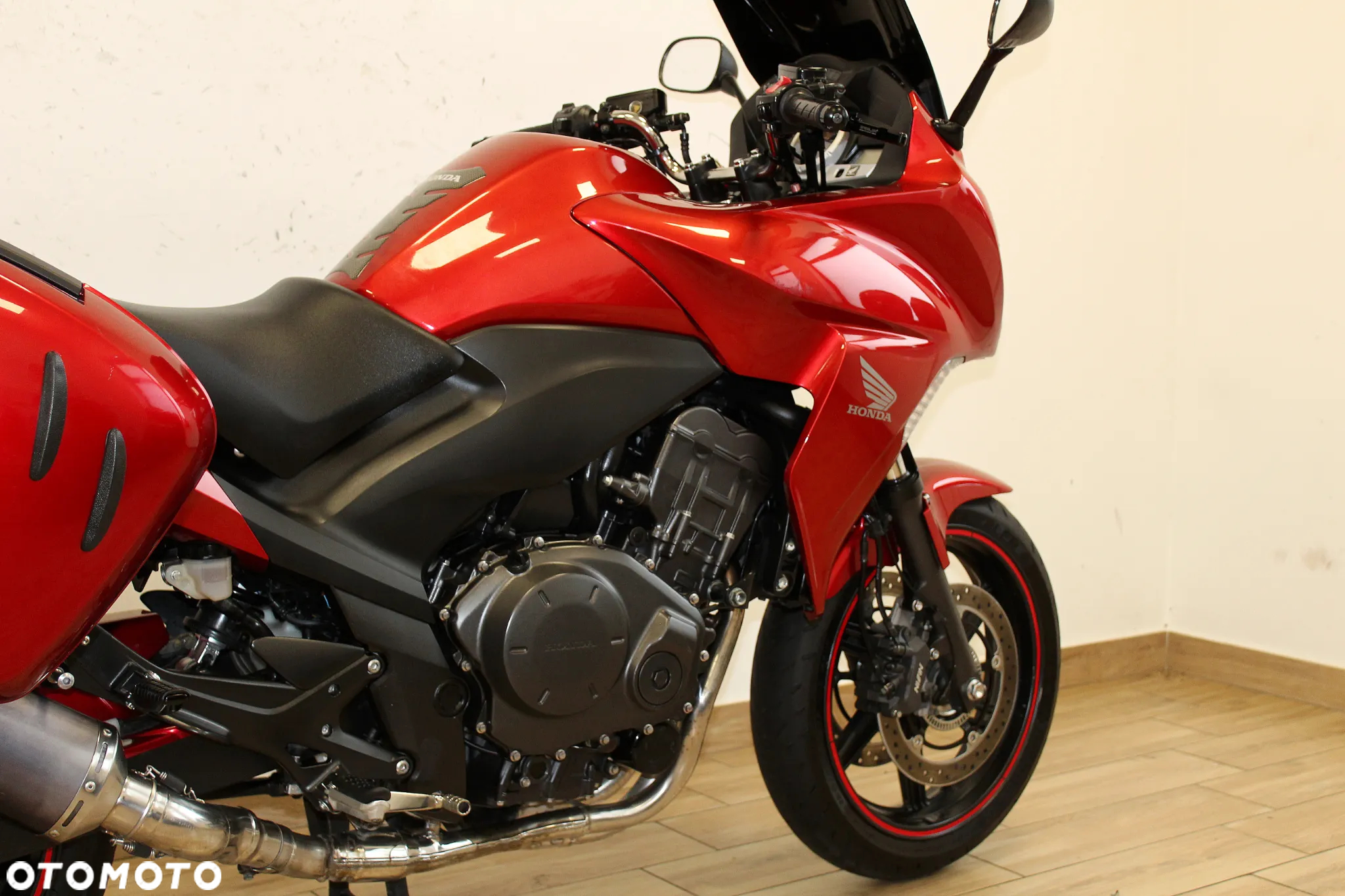 Honda CBF - 8