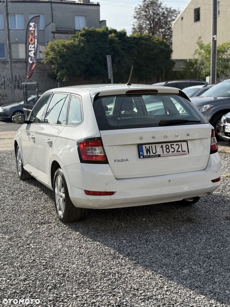 Skoda Fabia - 4