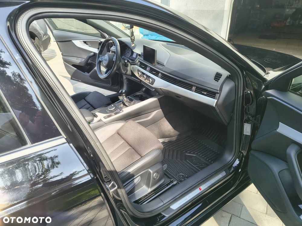 Audi A4 Avant 2.0 TDI - 14