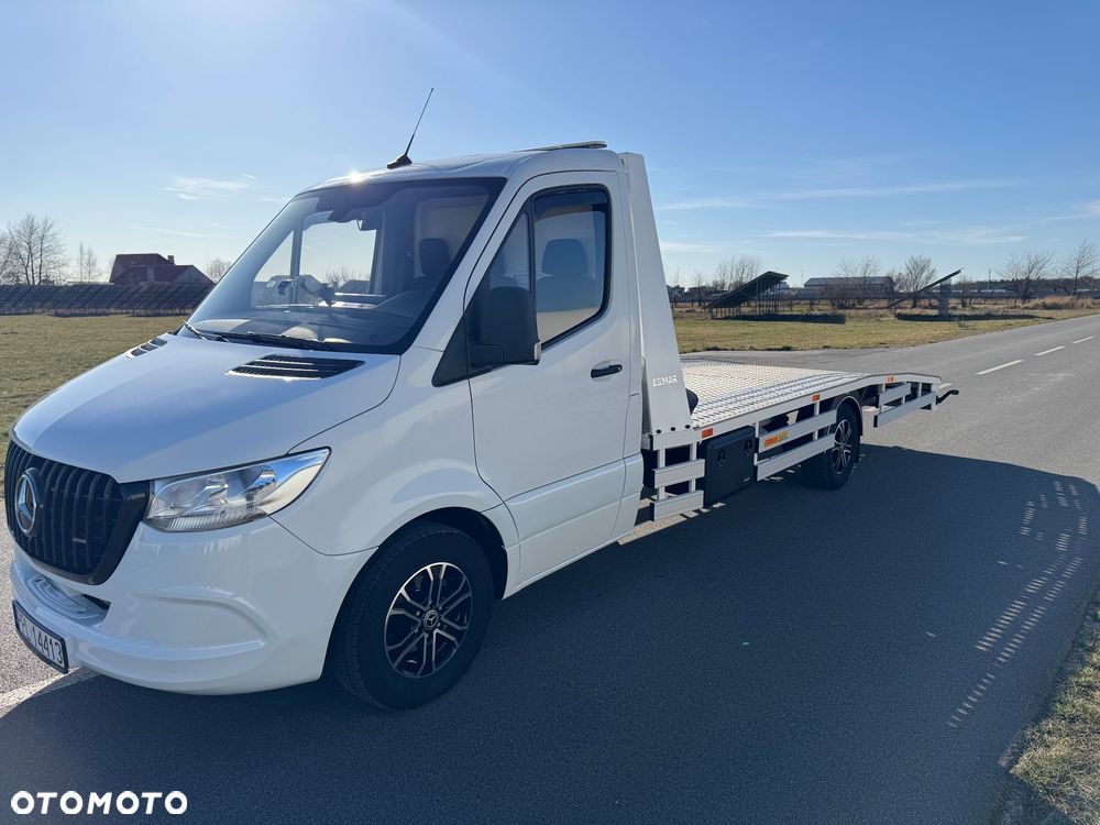 Mercedes-Benz Sprinter - 2