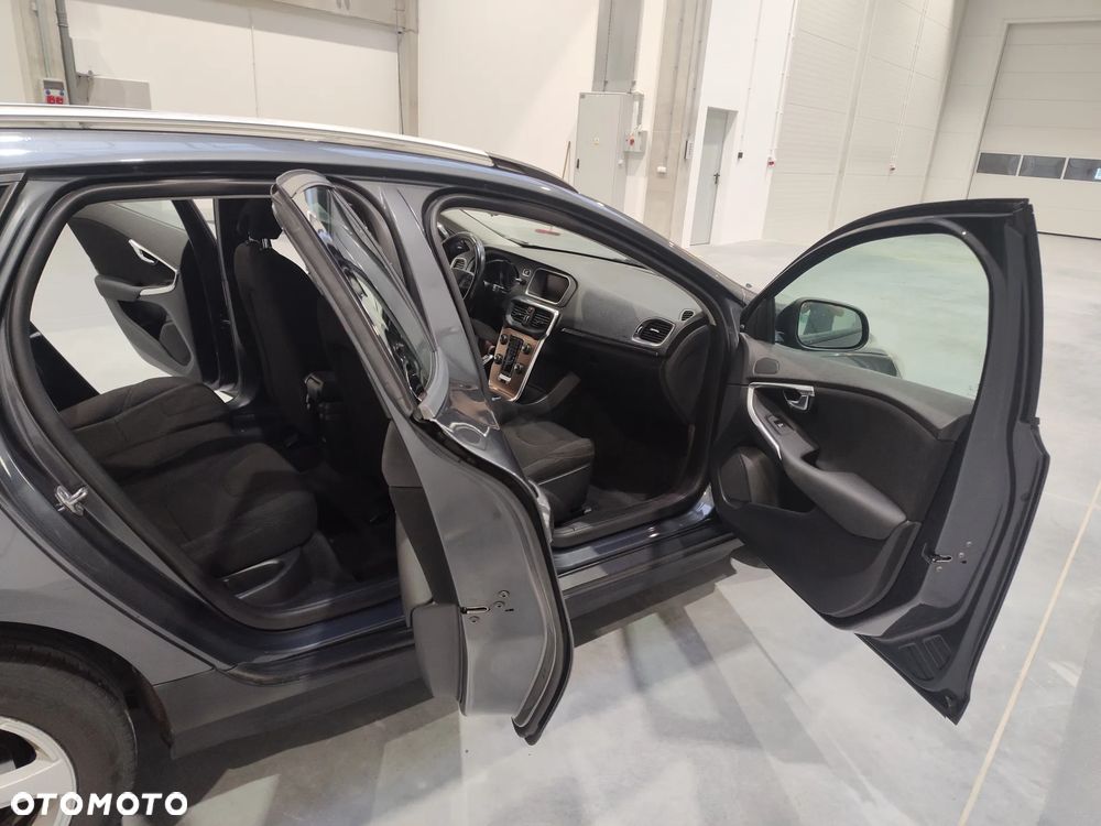 Volvo V40 D2 - 6