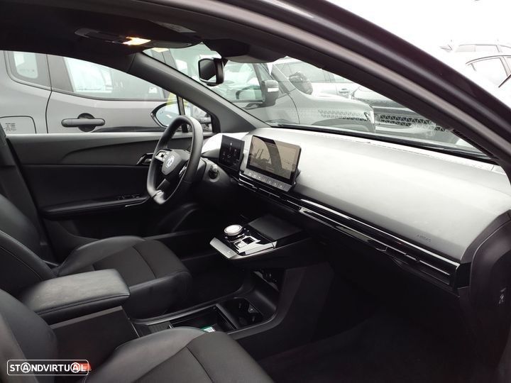 MG MG4 64 kWh Luxury - 3