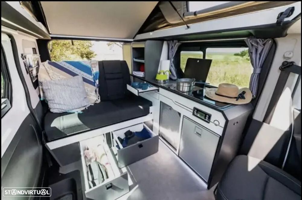 Renault Trafic Grand space Nomad - 13