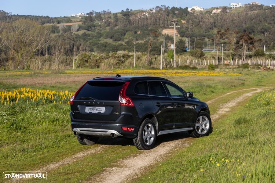 Volvo XC 60 2.0 D3 Drive R-Design 85 Anos Start/Stop - 14