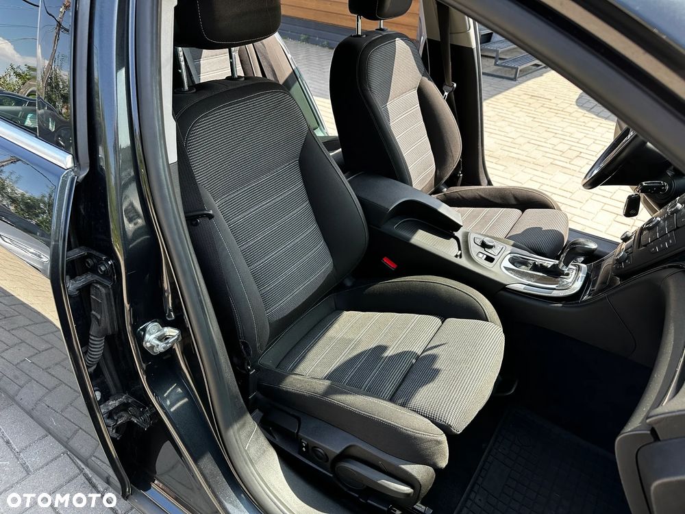 Opel Insignia - 21