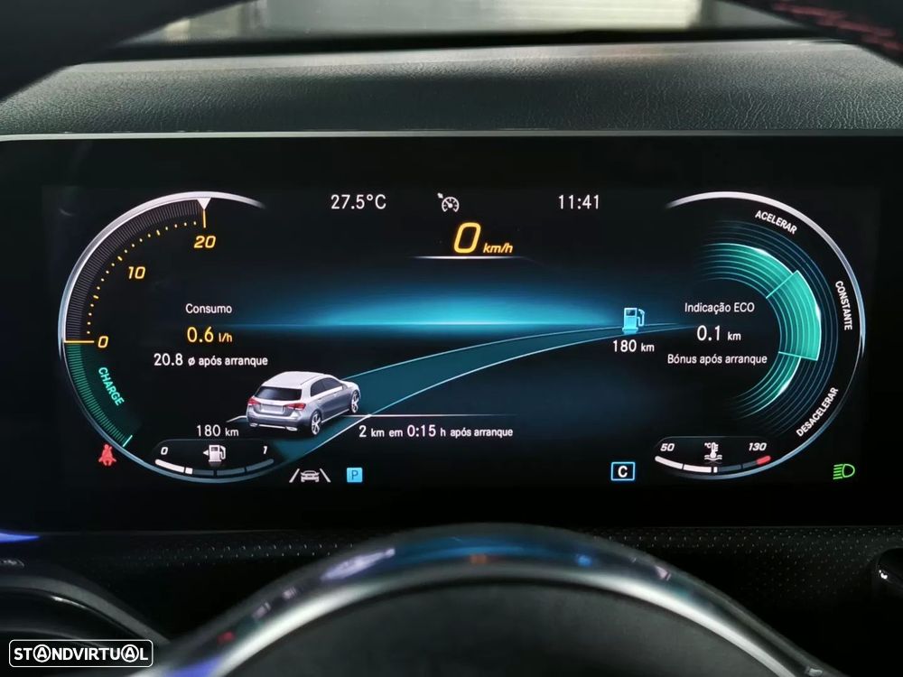 Mercedes-Benz A 200 AMG Line - 35