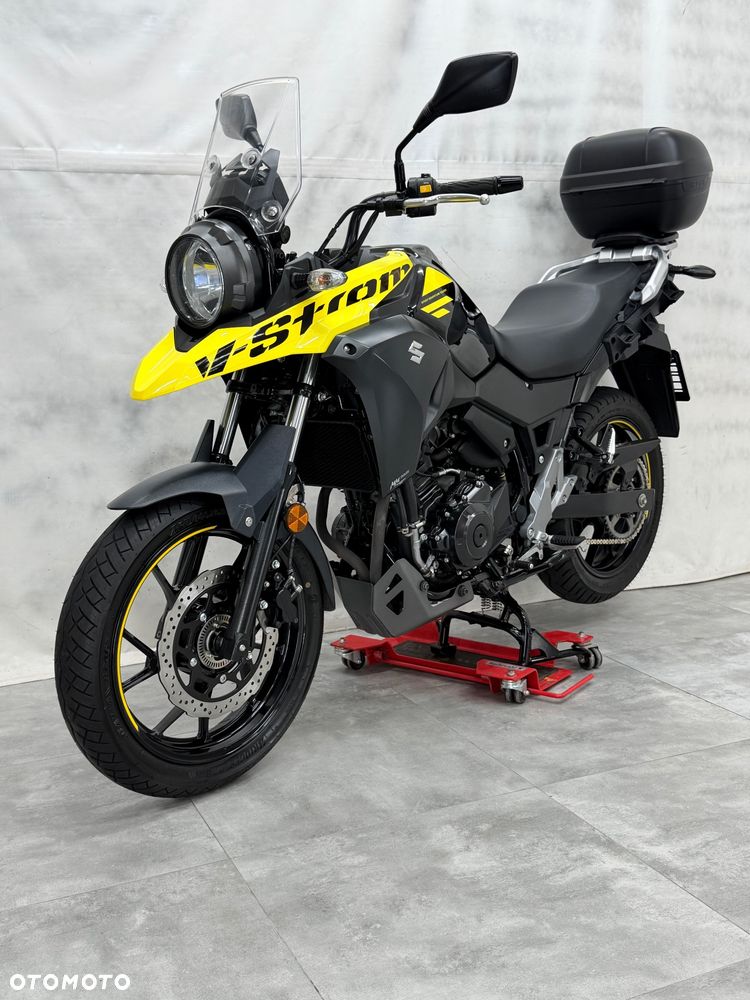 Suzuki V-STROM