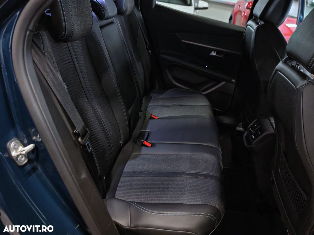 Peugeot 3008 PureTech 130 Stop & Start GPF EAT8 Allure - 16
