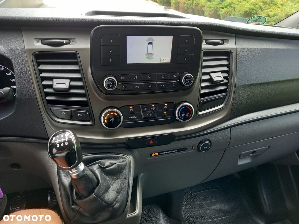 Ford Transit Custom 310 L2H1 Limited - 11