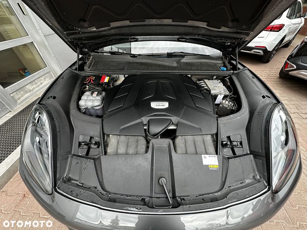 Porsche Cayenne Platinum Edition - 7
