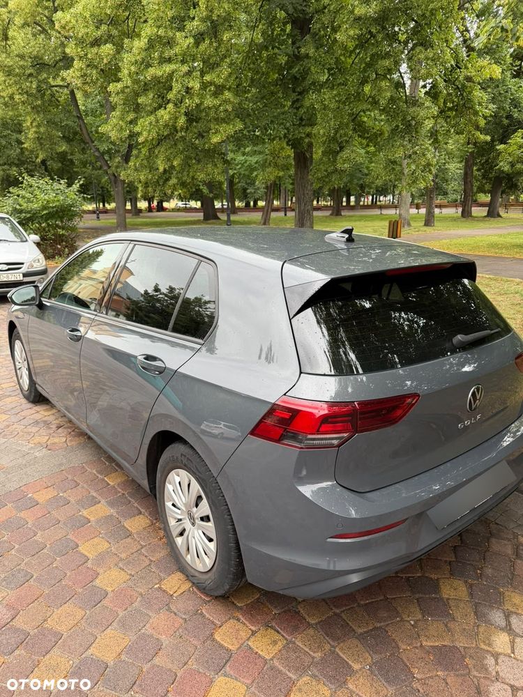 Volkswagen Golf - 6