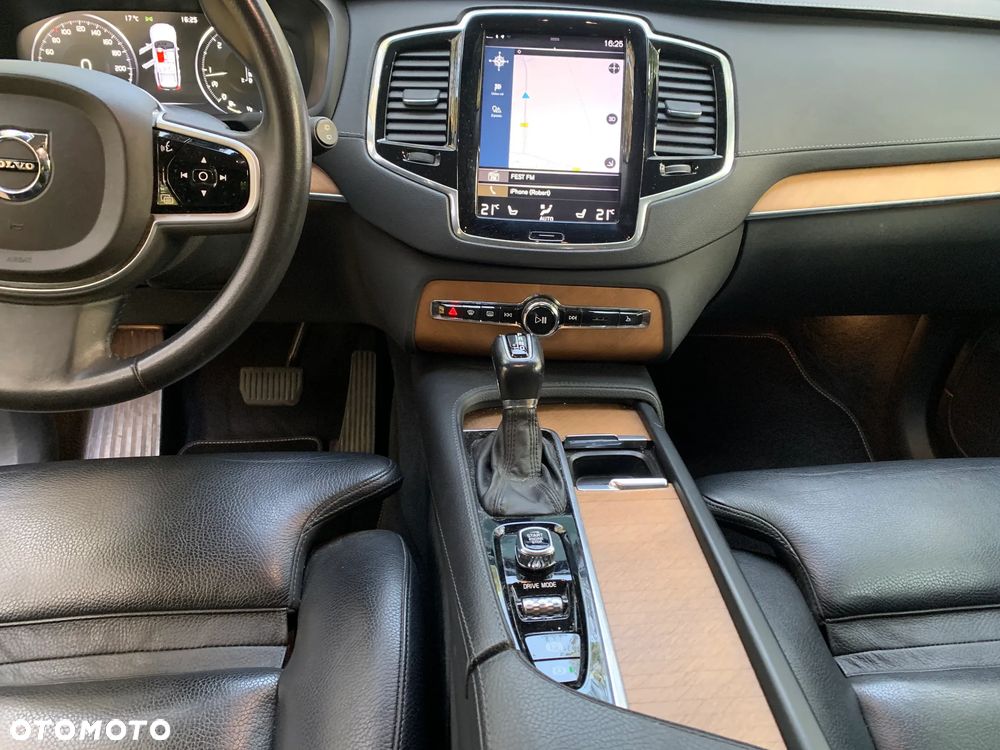 Volvo XC 90 B5 D AWD Inscription - 24