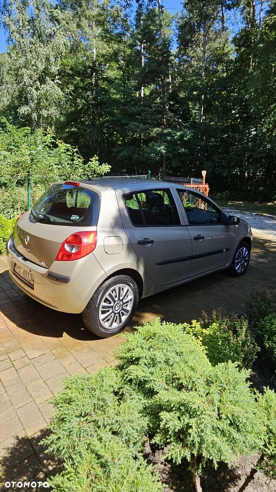 Renault Clio 1.2 16V All Inclusive - 4