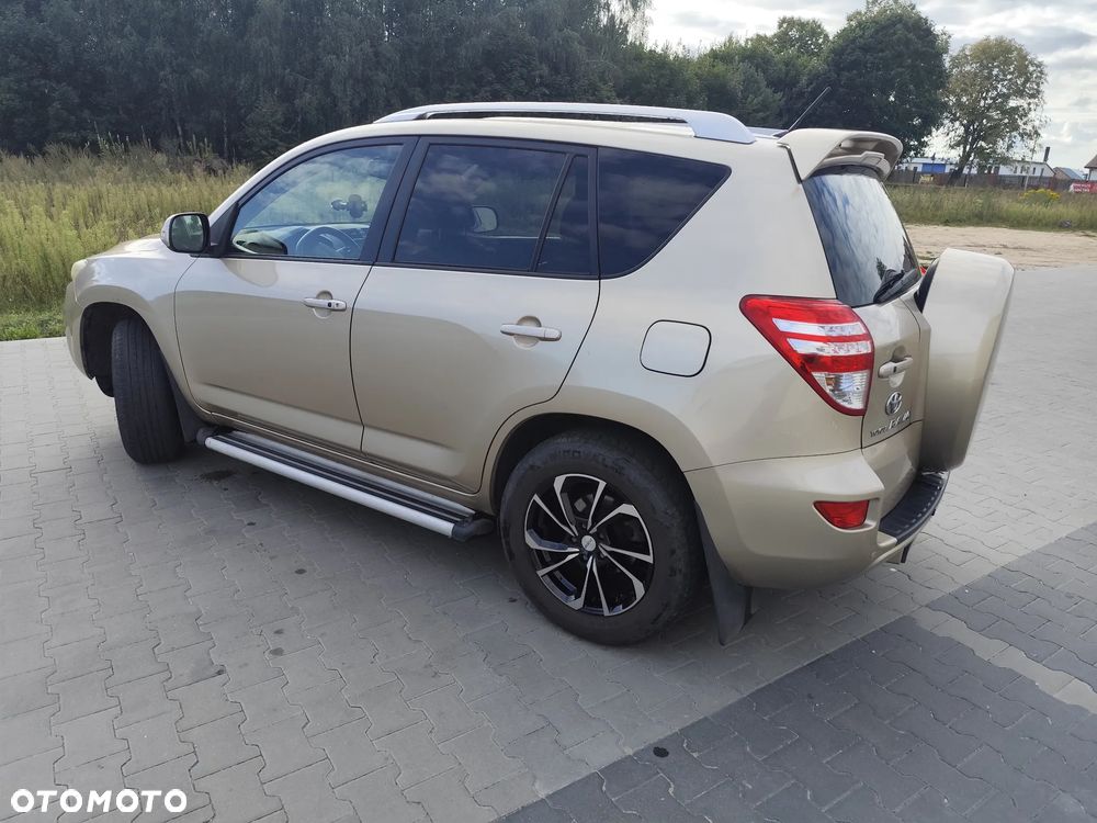 Toyota RAV4 2.0 VVT-i Prestige NAVI MS - 2