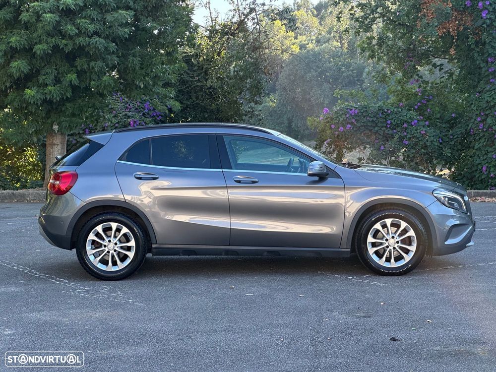 Mercedes-Benz GLA 180 d 7G-DCT Urban - 26