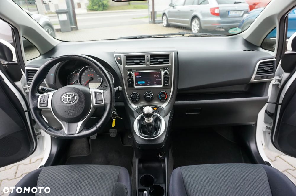 Toyota Verso S 1.33 VVT-i Life - 32