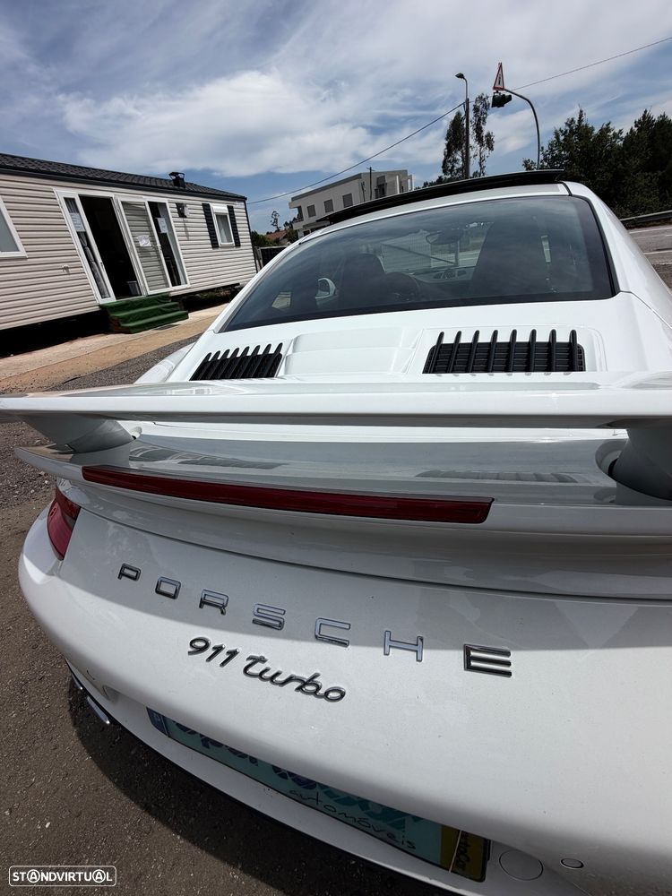Porsche 911 (991) Turbo PDK - 33