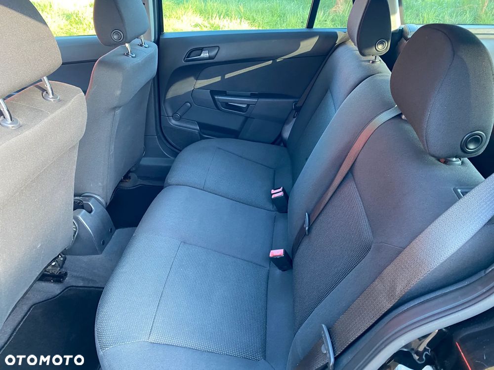 Opel Astra 1.7 CDTI DPF Design Edition - 10