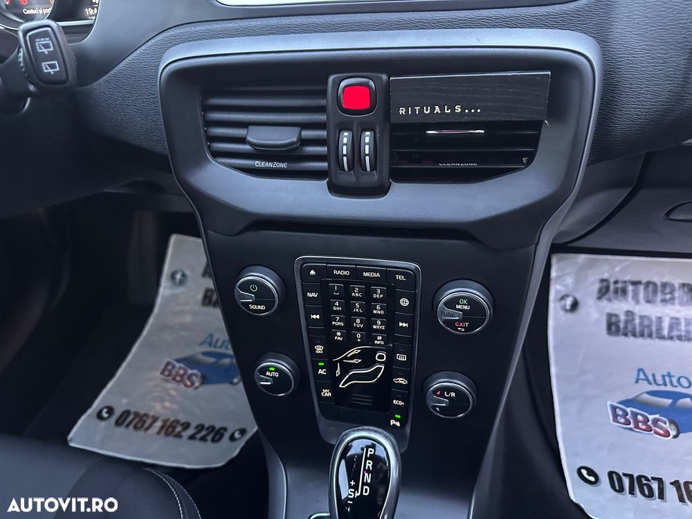 Volvo V40 D3 Geartronic Kinetic - 7